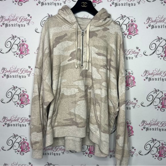 American Eagle Outfitters Tops - American eagle sweater hoodie pullover half zip camo camouflage beige sandy